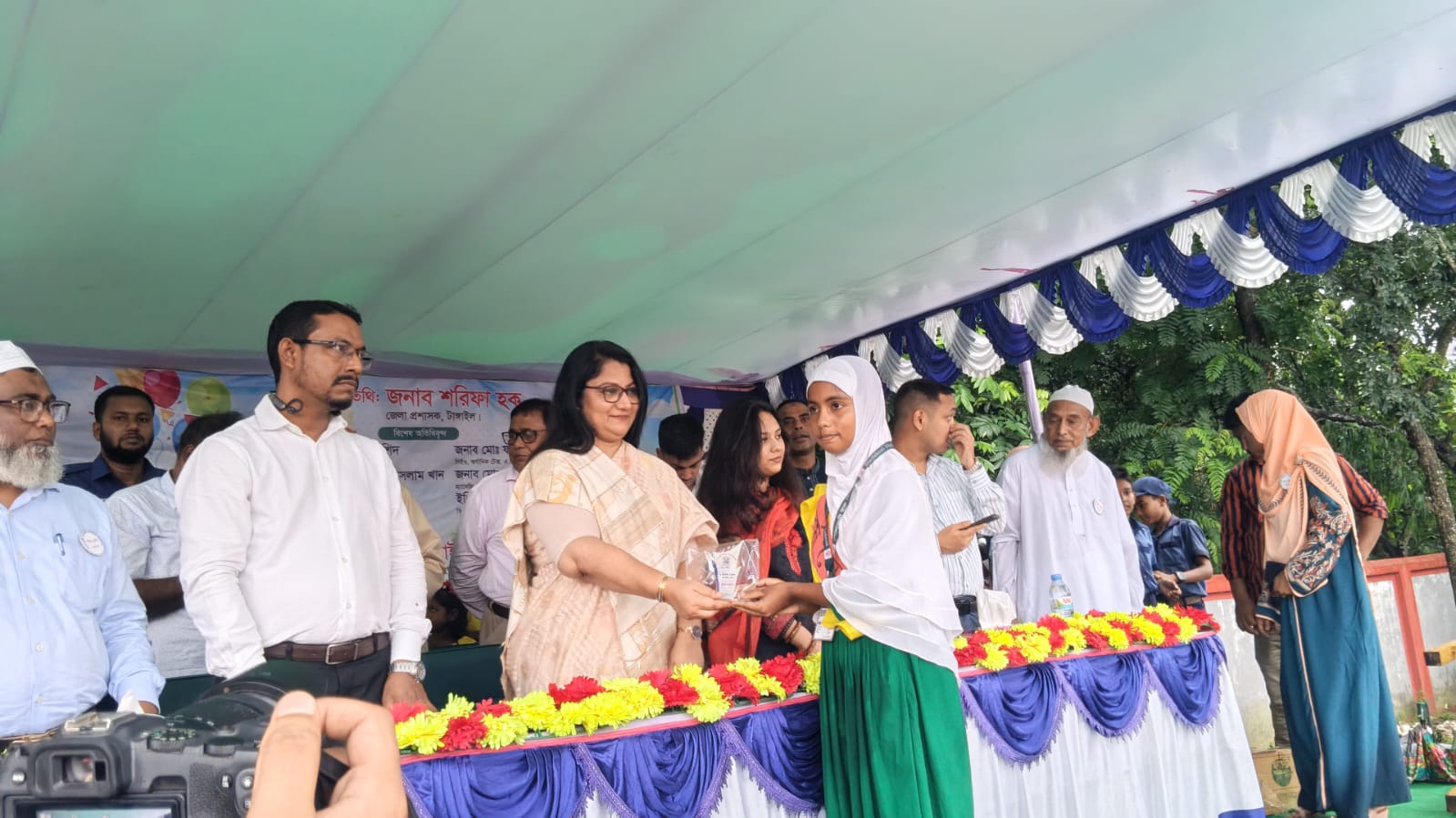 শোলাকুড়ী সরকারি প্রাথমিক বিদ্যালয় মাঠে শিশুমেলা অনুষ্ঠিত 